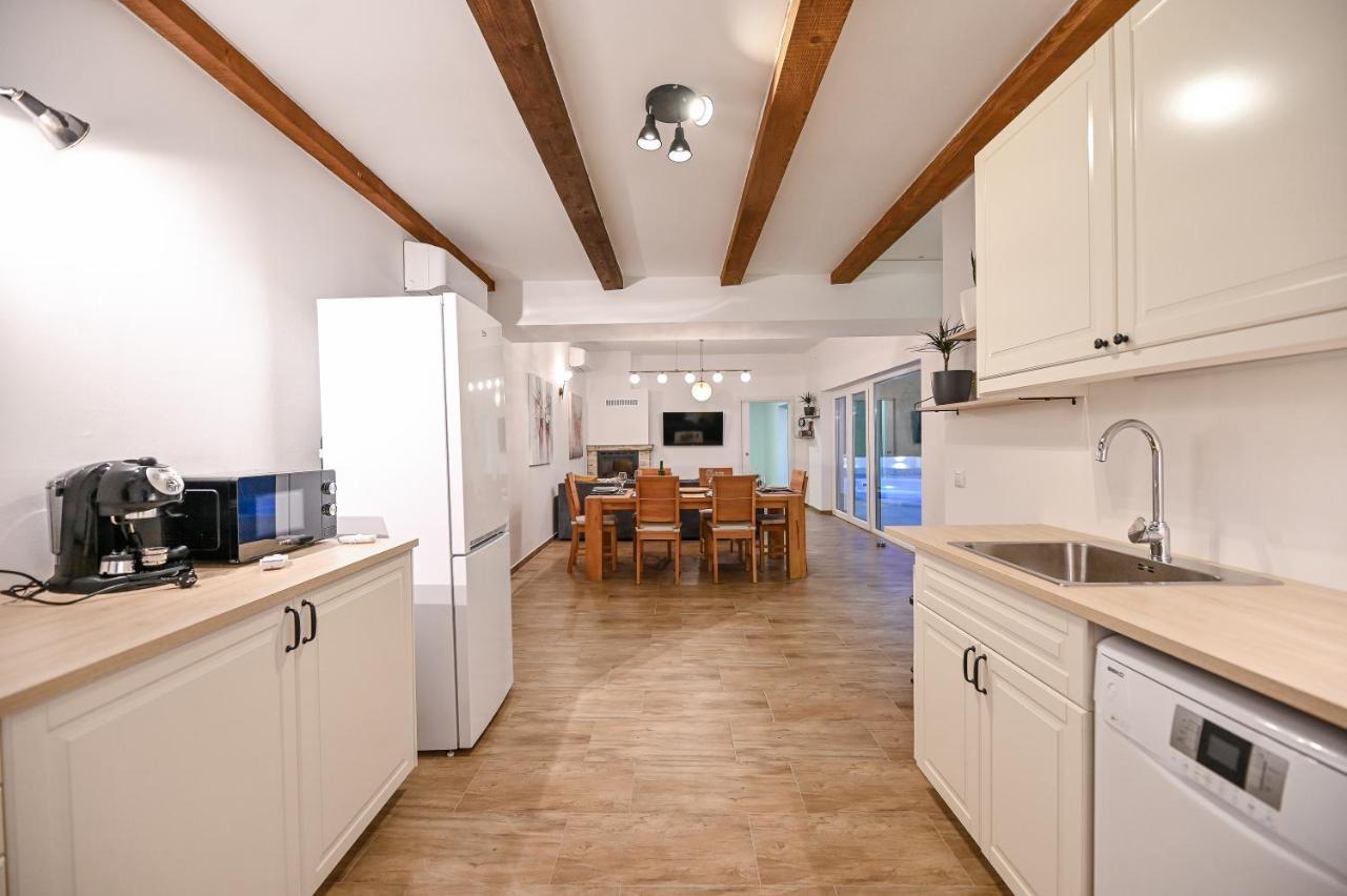 Villa Burra Hreljin Екстериор снимка