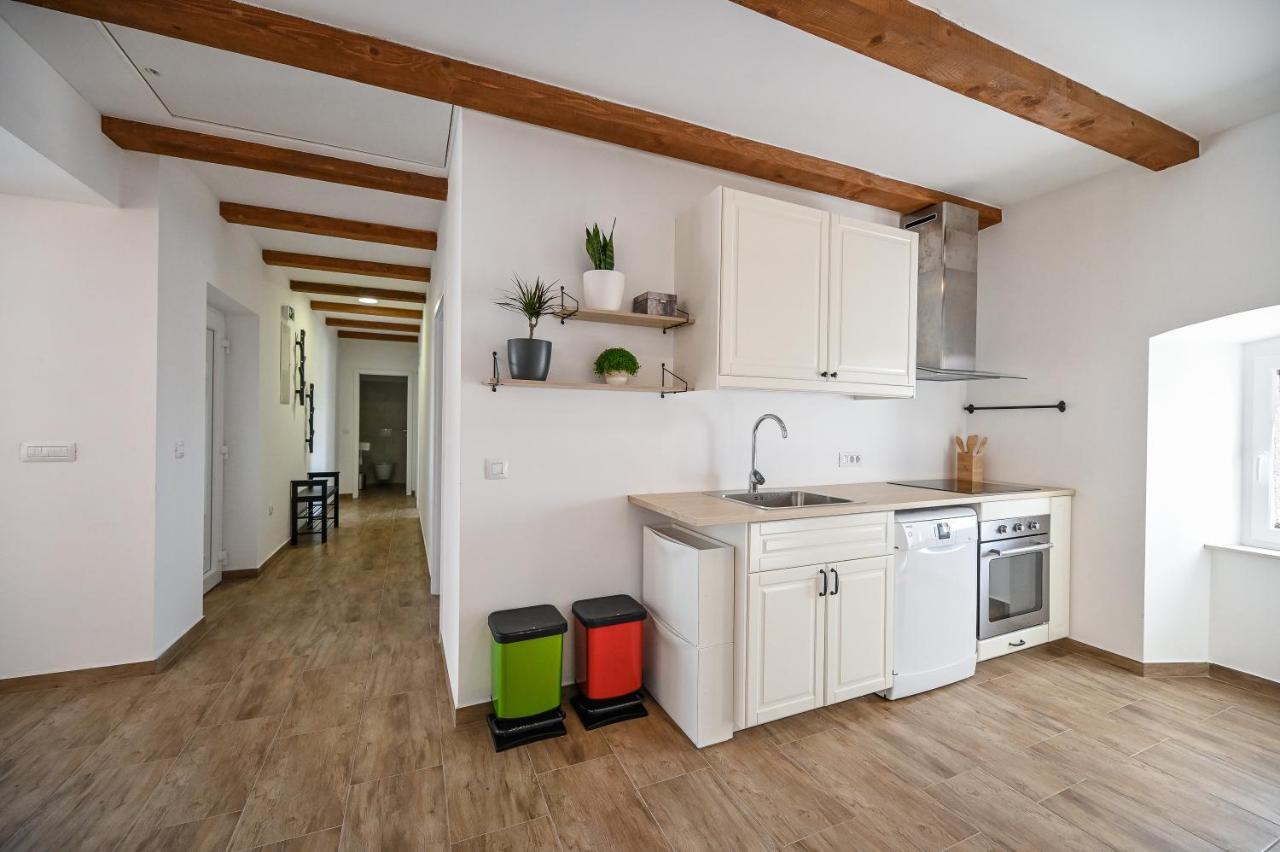 Villa Burra Hreljin Екстериор снимка