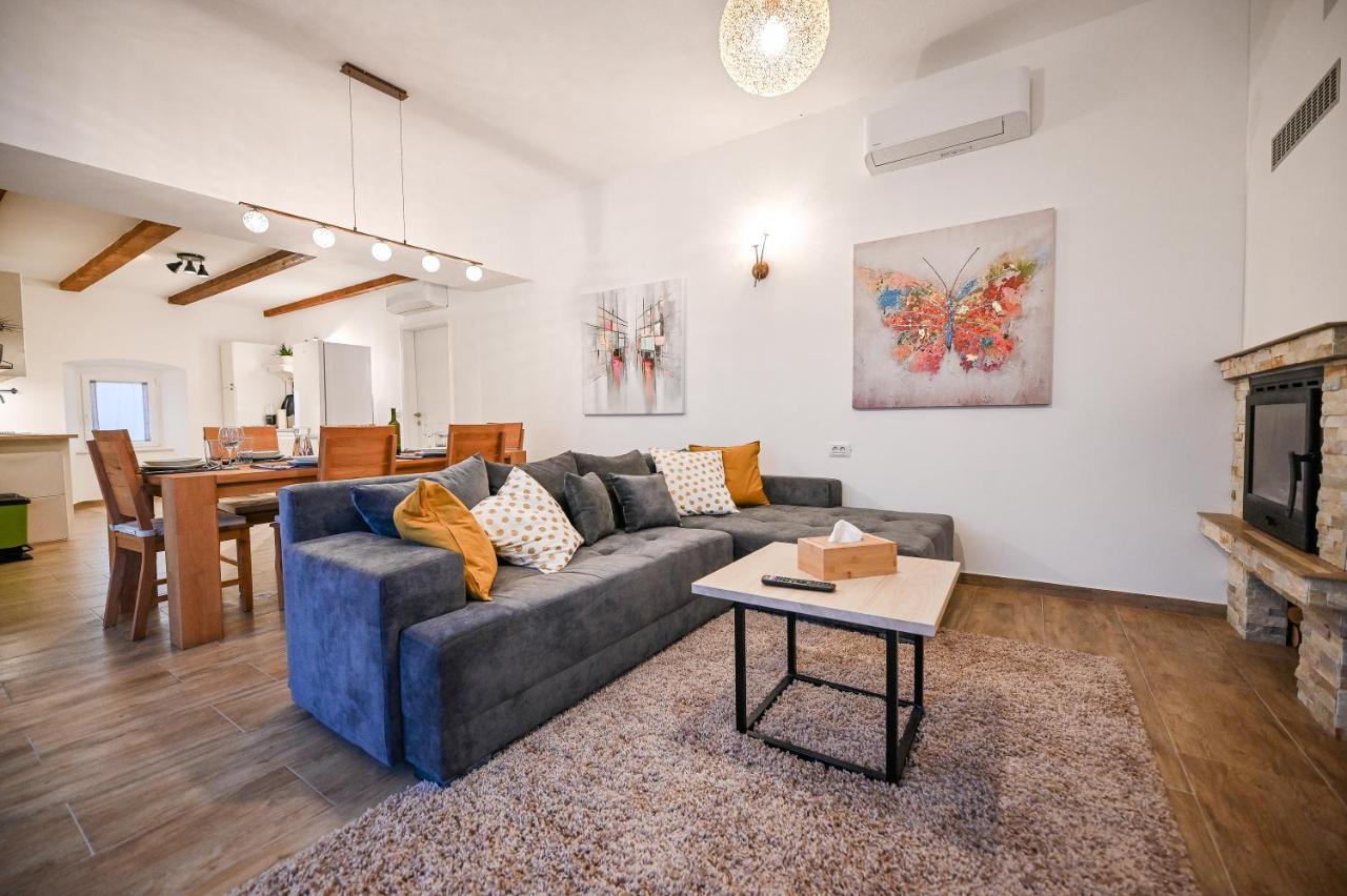 Villa Burra Hreljin Екстериор снимка