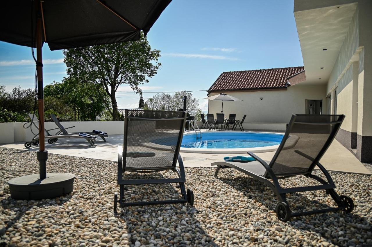 Villa Burra Hreljin Екстериор снимка